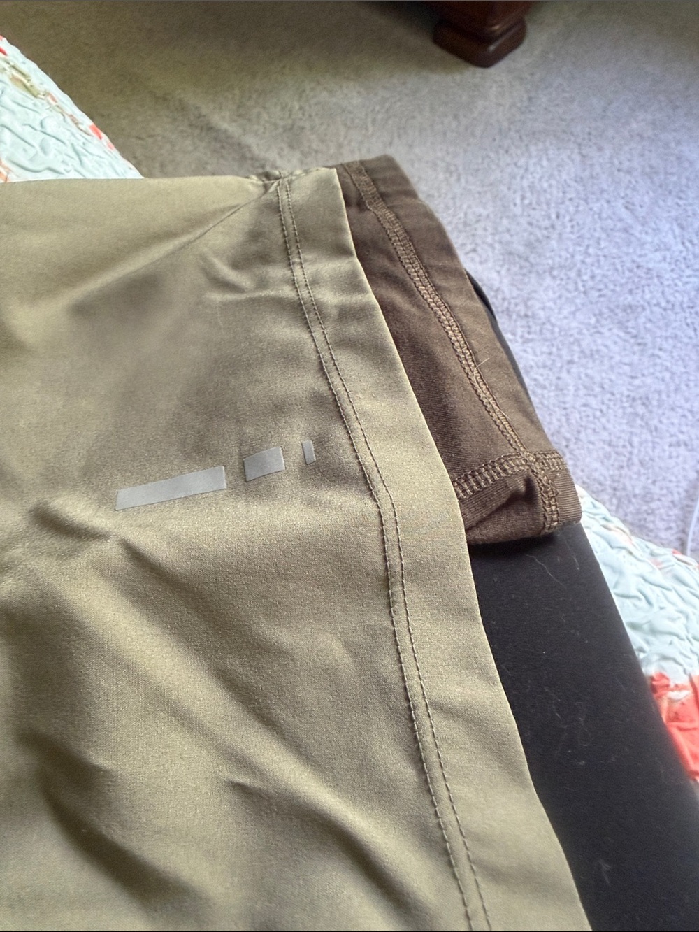Old Navy Active Lined Shorts - Picture 5 of 5